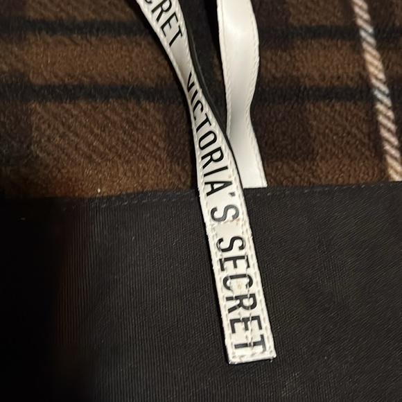 Very Large Victoria’s Secret TOTE - Picture 3 of 5